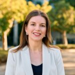 Head shot of Katie Edwards